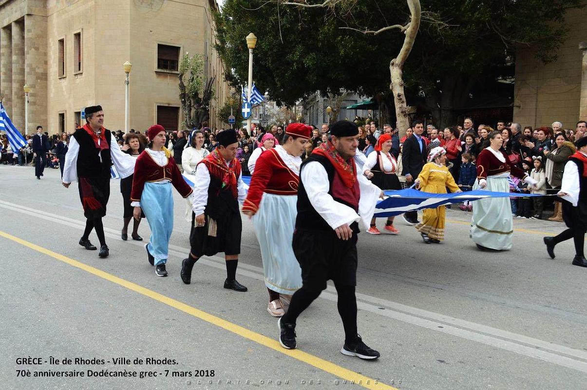 185- Rhodes- Defile Dodecanese grec.JPG